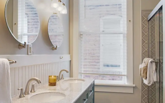 2 Bed Oasis near Forsyth Park