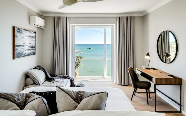 Private Pool Tranquility at Ocean Penthouse Retreat