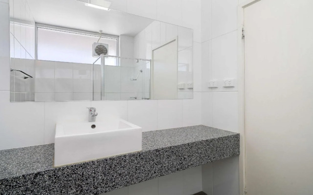 Sherbourne Terrace Hotel