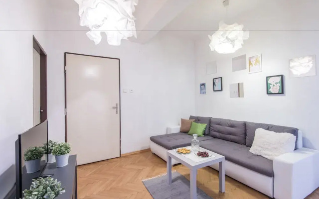 Lodecka apartment
