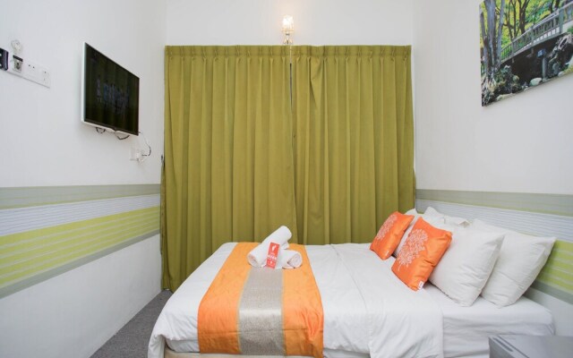 OYO 221 Olive Hotel