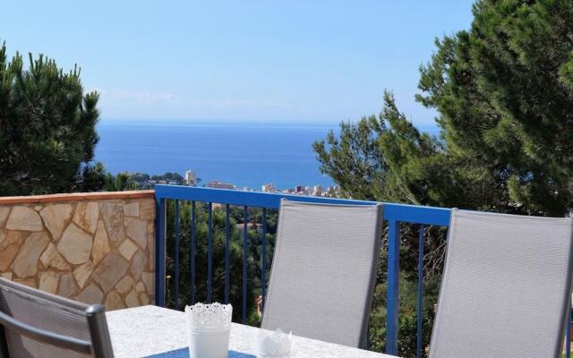 House - 3 Bedrooms - 107931