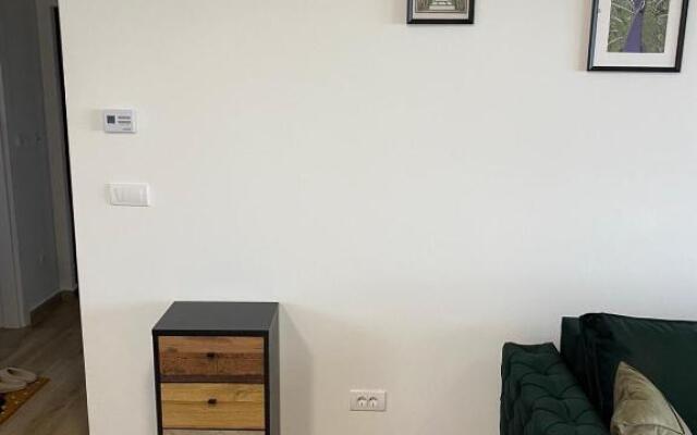 Iznad Oblaka~B-Apartman-16