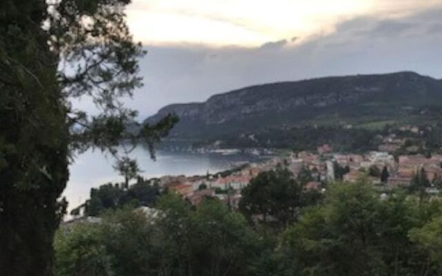 Charming 3 Bedroom Villa in Calmasino