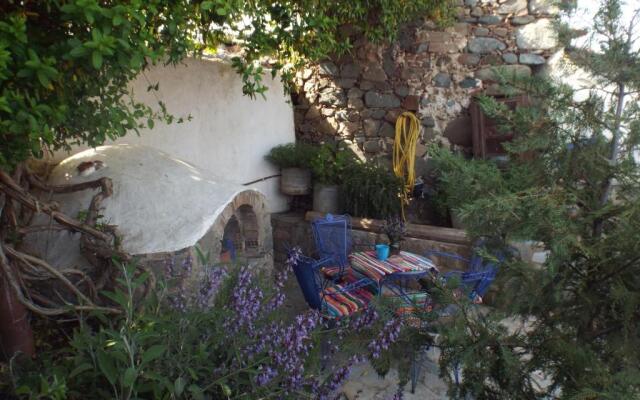 The Pomegranate's House