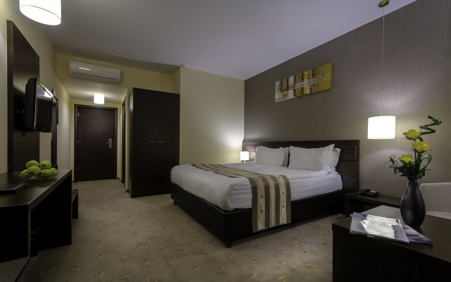 Golden Time Hotel