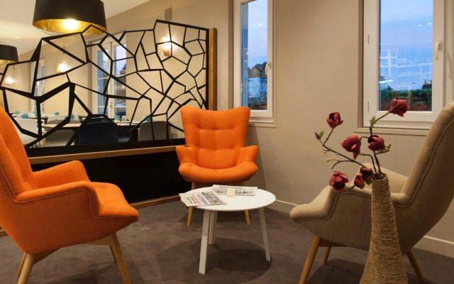 Brit Hotel Avignon Sud