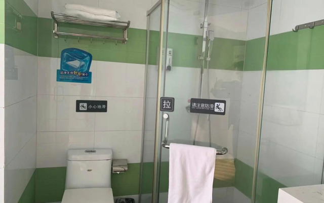 7Days Inn Zhanjiang Xiashan Pedestrian Street Dingsheng Square