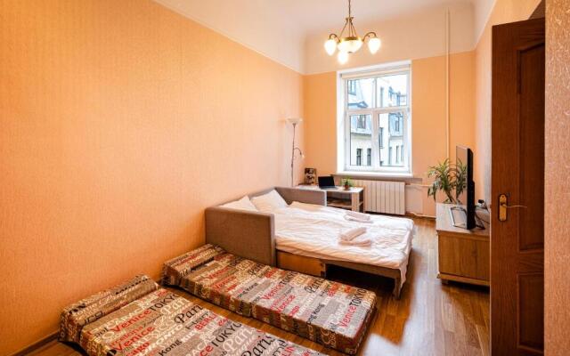 Old Riga Quiet Apartment