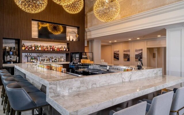 Delta Hotels by Marriott Huntington Downtown