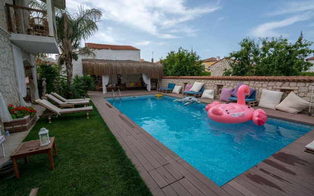 Nobela Hotel