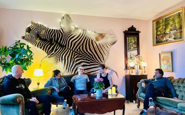 Esmaraldas House of Love
