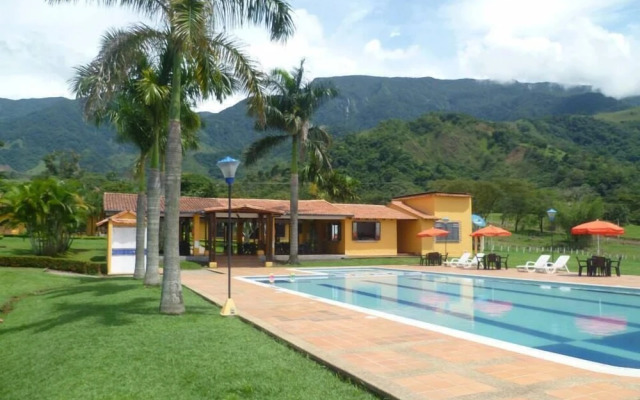 Hotel Campestre Lomas de Piedra
