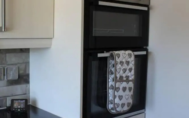 Remarkable 2-bed House in Walesby Nottinghamshire