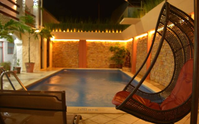 Hotel Serenity