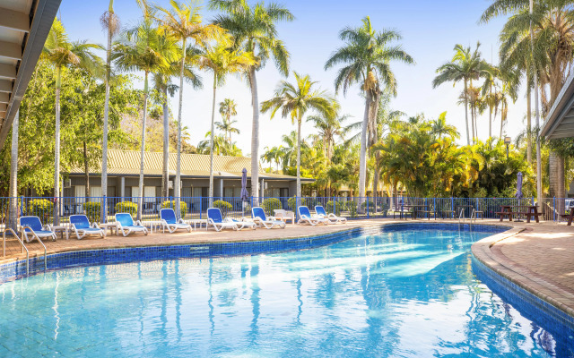 Nightcap at Kondari Resort