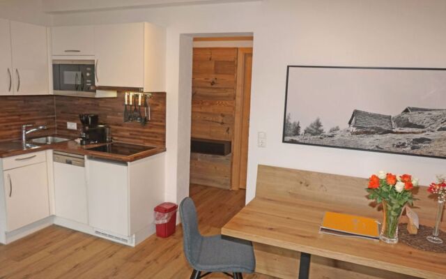 Apartment Ladis Fiss 19152