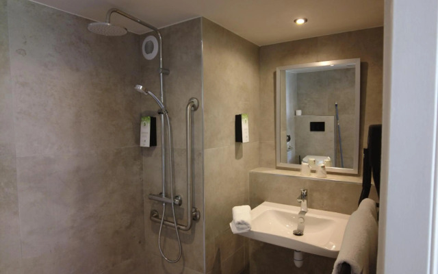 Kyriad Tarbes Odos