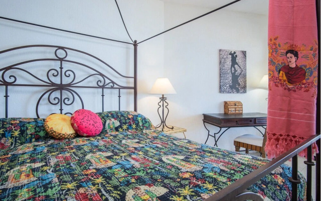 Casa Frida Massive Condo Sleeps up to 12!