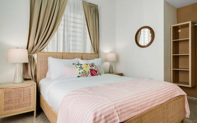 Modern Condado Apartment Pool Free Parking