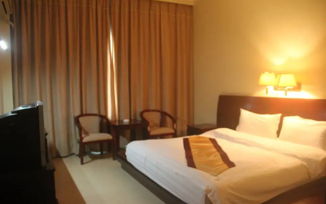 Royal Hotel Luang Namtha ' Huang Ching'
