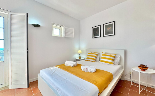 Monte Gordo Vila Verde by Homing