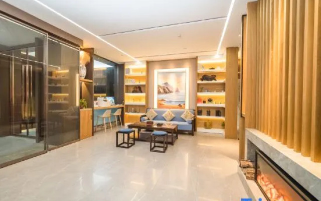 Nanhu Hotel (Xinyang Normal University Nanwan Lake)