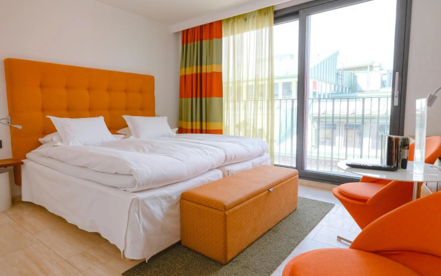 Avalon Hotel