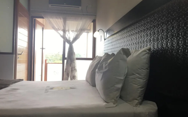Hotel Savera