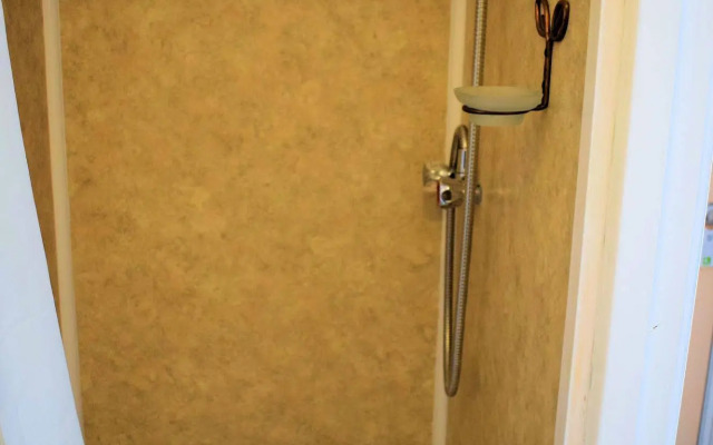 The Clarendon Showtel