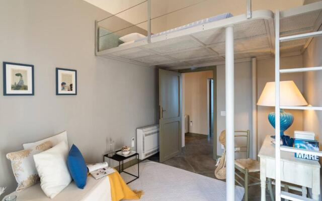 "luxury House In Populonia Above The Sea"