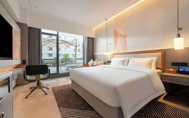 Howard Johnson by Wyndham Life Kunming Guandu Hotel