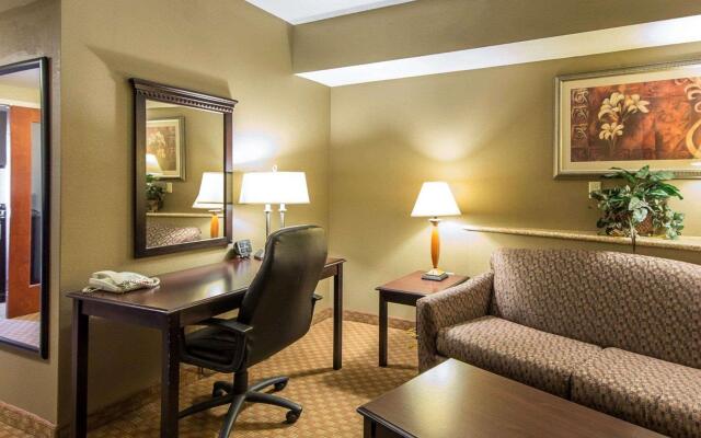 Comfort Suites North