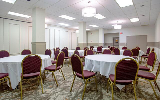 Red Roof Inn PLUS+ Wichita East