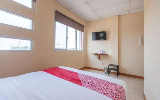 OYO 1552 Iodium Residence