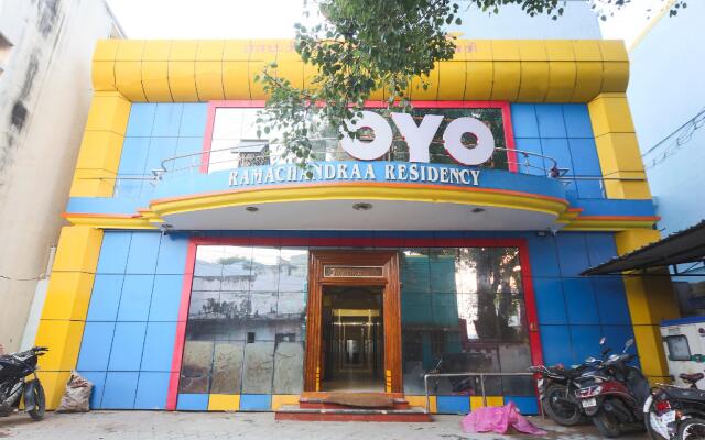 OYO 60407 Ramachandra Residency