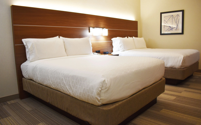 Holiday Inn Express & Suites Albany by IHG