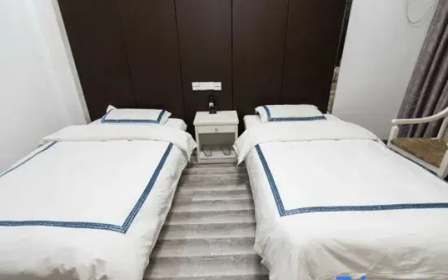 gold tudi hotel