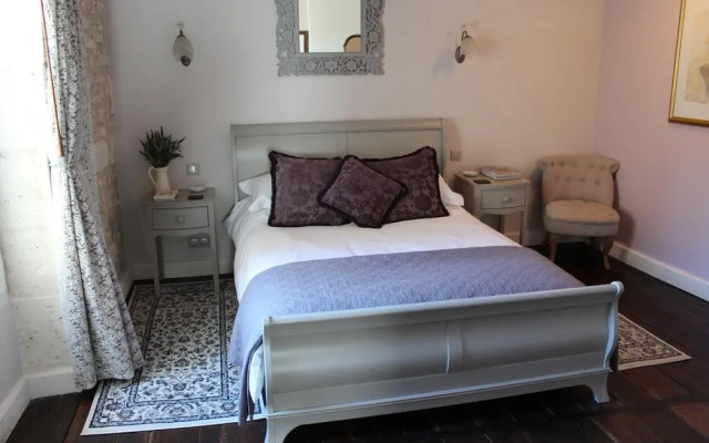 Le Patio Chambres et Table dHotes