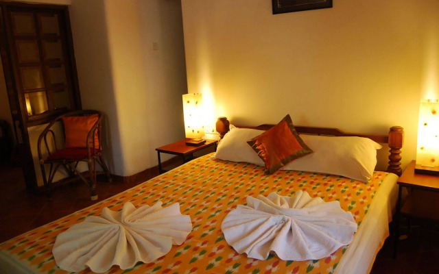 Granpa's Inn Hotel Bougainvillea
