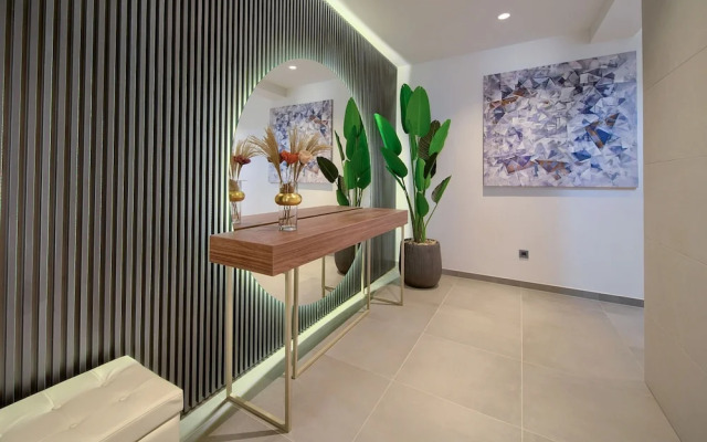 Villa Majestic With Sauna and Beautiful Views