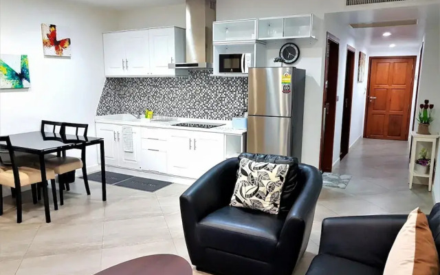 G201 Swimming Pool Gym Kitchen Free Parking Balcony