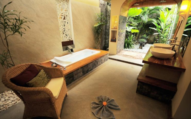 The Lane Villa