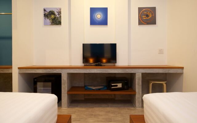 Thalassa Hotel (SHA Extra Plus)
