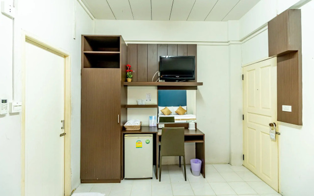 Riski Residence Bangkok-noi