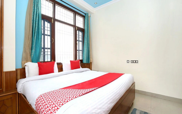 OYO 11905 Home Modern 3BHK New Shimla