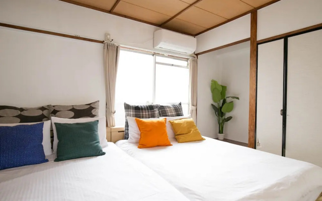 Hakata Apartment 6G