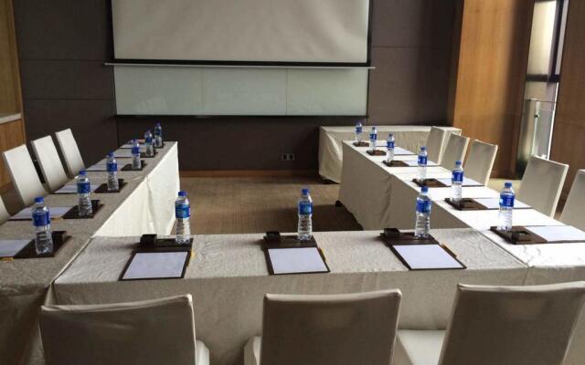 Olympics Sports Center of Plum Garden Hotel