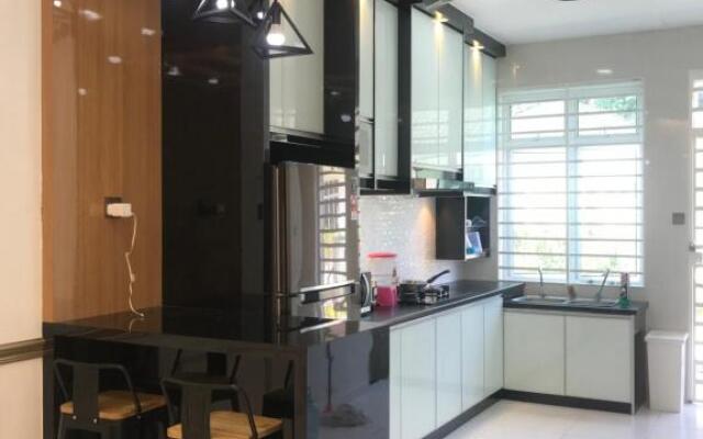 NRL's Cozy Guesthouse