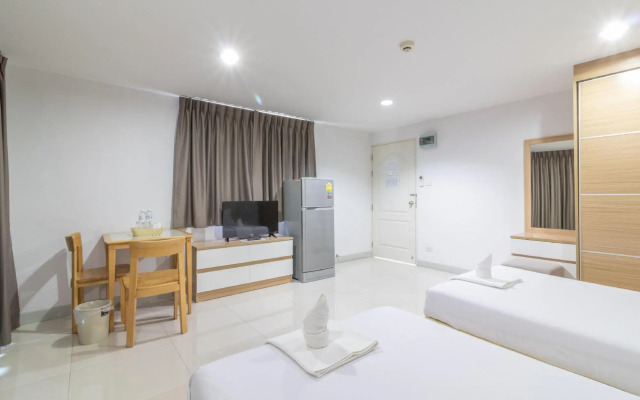 Siam Privi Hotel